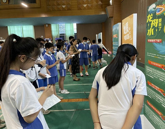 科普進(jìn)校園，防災(zāi)減災(zāi)伴我行——深圳市氣象局開展“我為群眾辦實(shí)事”系列之防災(zāi)減災(zāi)進(jìn)校園宣傳活動(dòng)